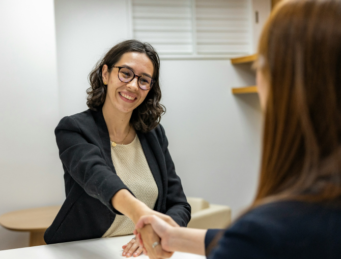 Advisor meeting client to discuss succession planning